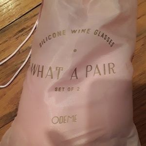 New Silicone wine glasses set of two